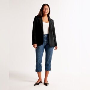 Abercrombie & Fitch curve love mid -rise cropped jeans NWT , sz 34